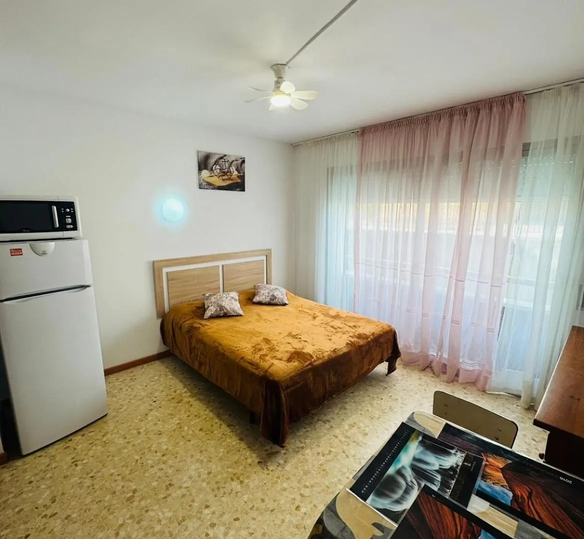 Confortable Piso Con 2 Piscinas Cerca De La Playa Lloret de Mar İspanya