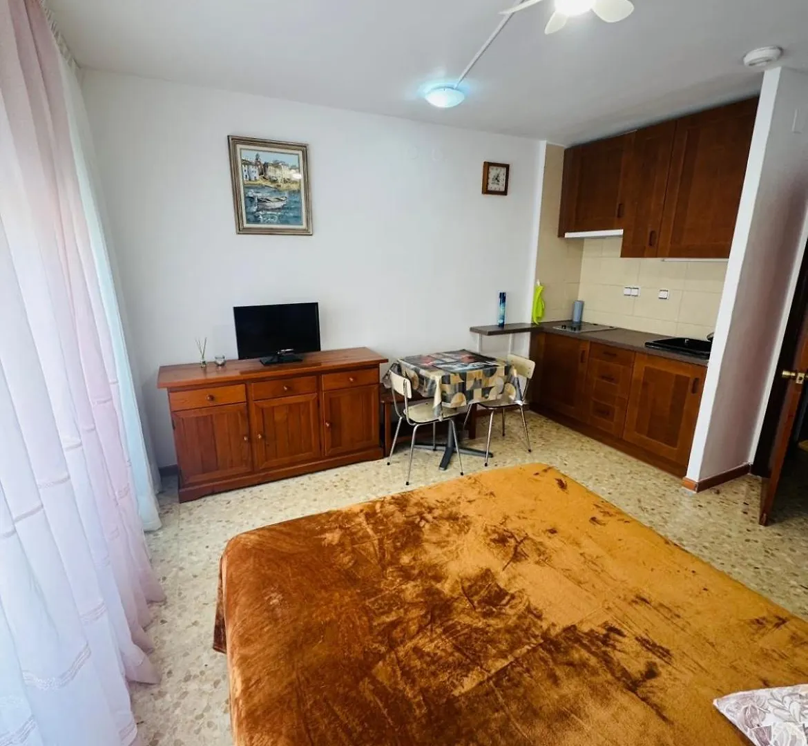 Daire Confortable Piso Con 2 Piscinas Cerca De La Playa Lloret de Mar